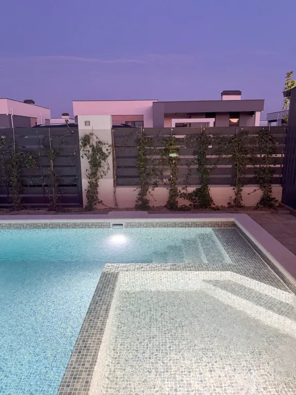 Дом с бассейном и террасой в 12 минутах от моря - House of hedonist