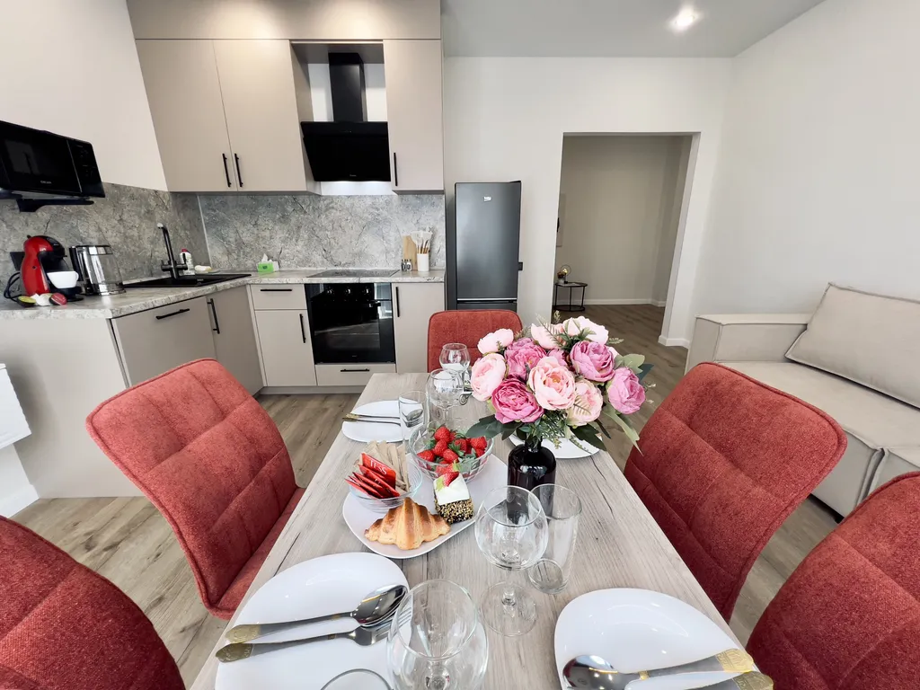 Апартаменты делюкс в авторском квартале Машаров в центре города