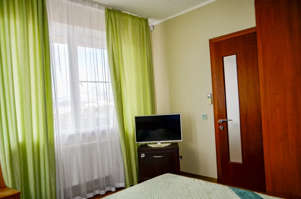 Апартаменты с балконом №8