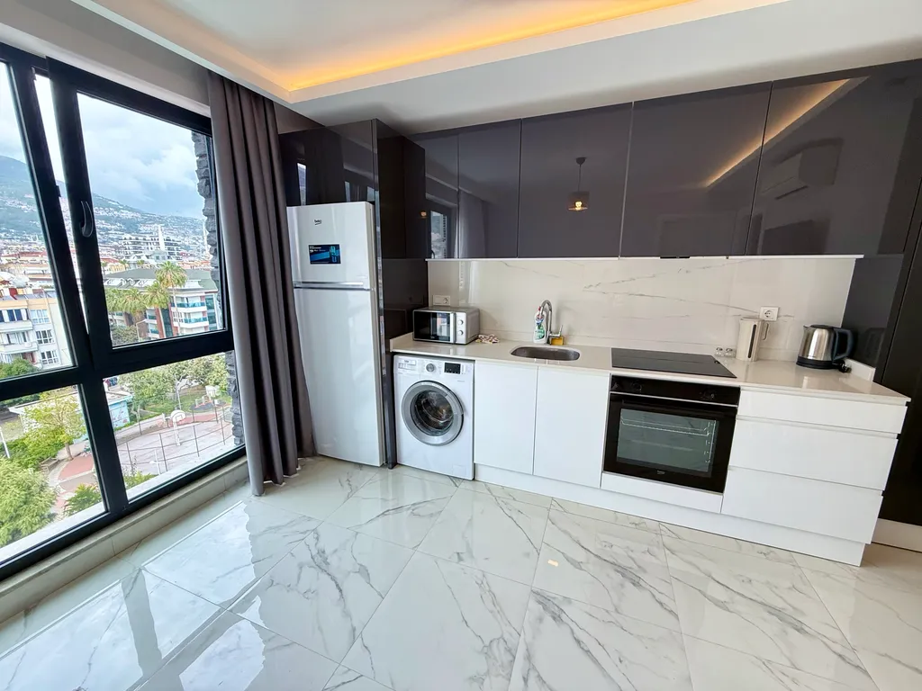 Уютная квартира с видом на горы, пляж Клеопатра