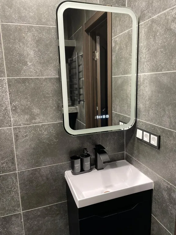 Однокомнатная квартира-студия с дизайнерским ремонтом