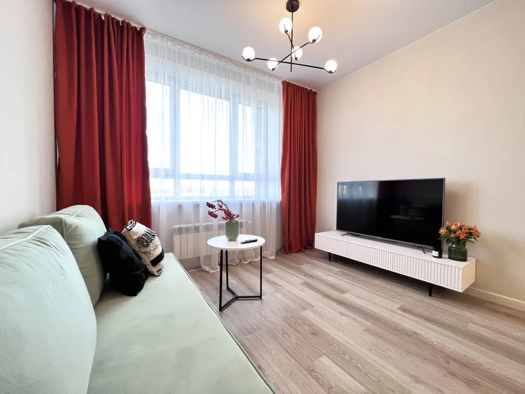 Трешка у аквапарка с панорамным видом на реку