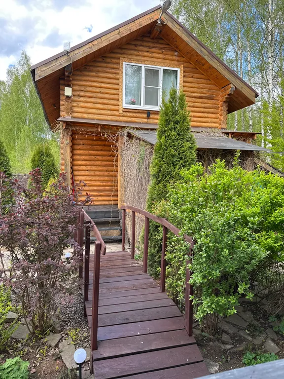 Коттедж Дом на берегу пруда — Бор