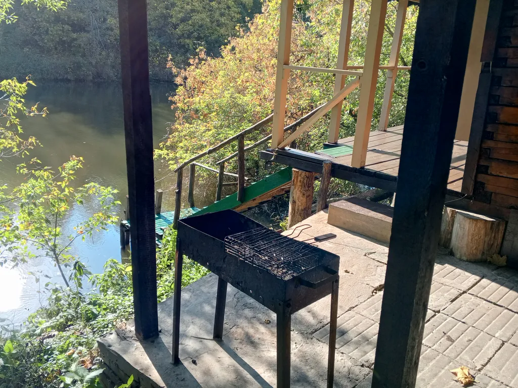 Коттедж Коттедж Избушка с баней для рыбалки и отдыха — Володарского