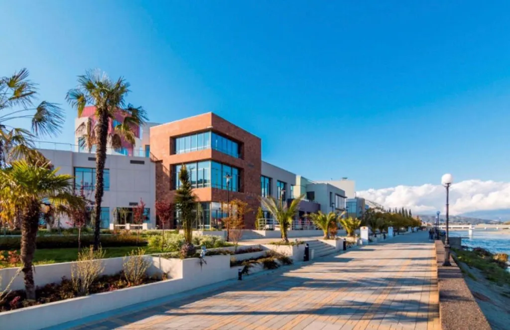 Квартира Апартаменты с террасой у моря — Сириус