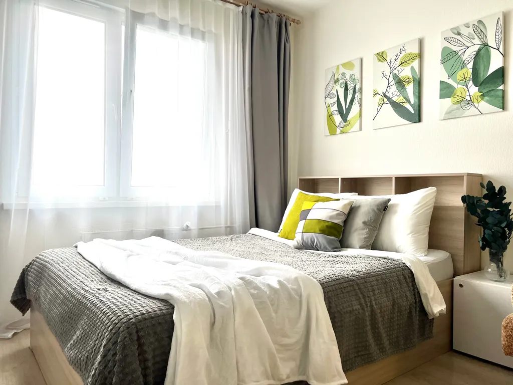 Квартира Студия в современном районе — аренда посуточно в Екатеринбург