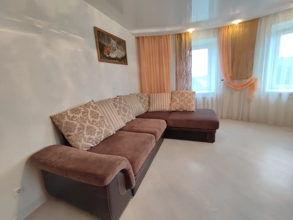 Просторная двушка с полукруглой комнатой