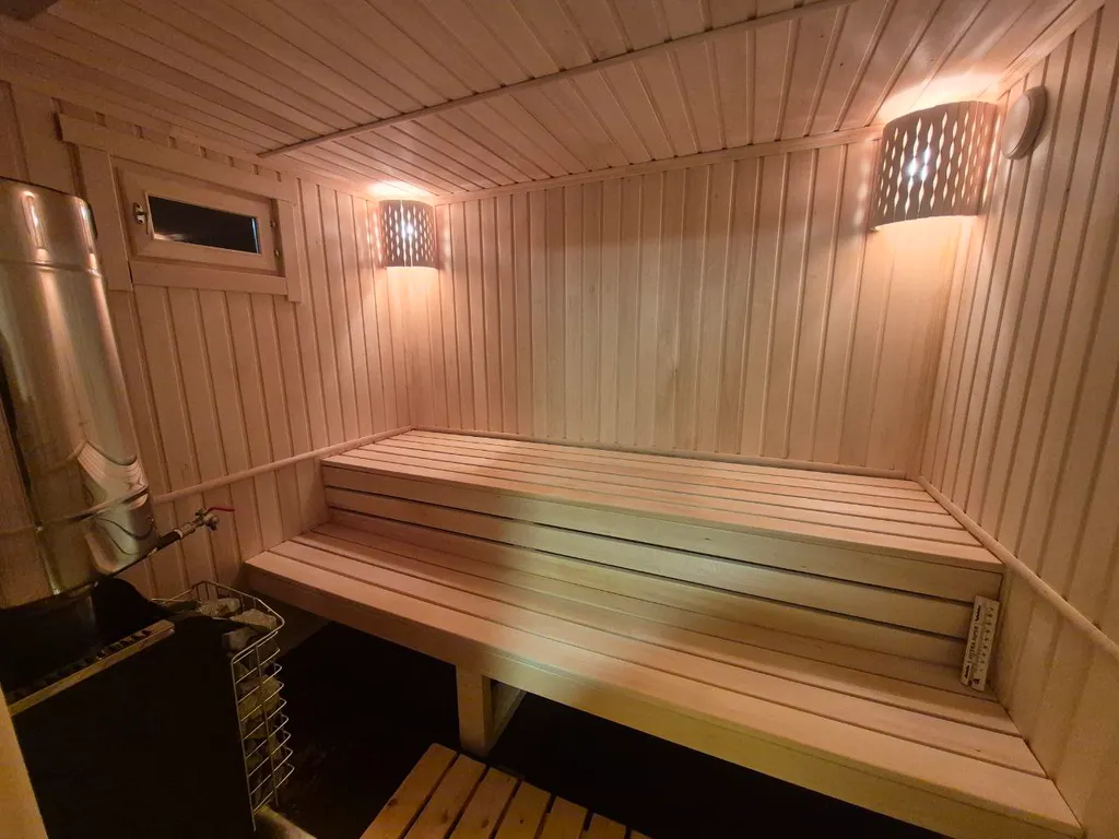 Дом с баней за Волгой