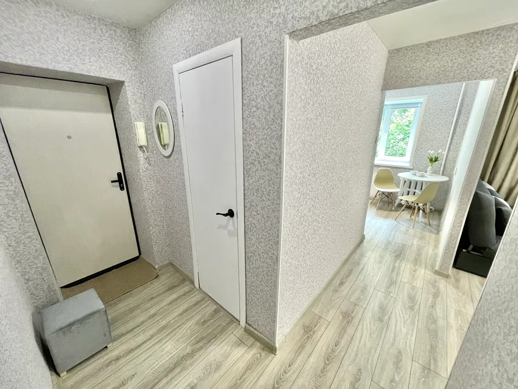 Квартира Вместительная квартира в самом центре — Екатеринбург