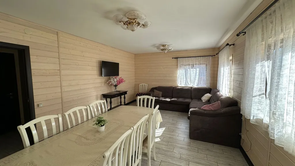 Шале с видом на горы и реку Moon House Arkhyz