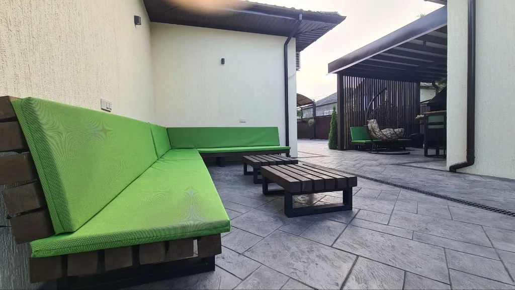 Вилла на 8 гостей с теплым бассейном и беседкой для барбекю