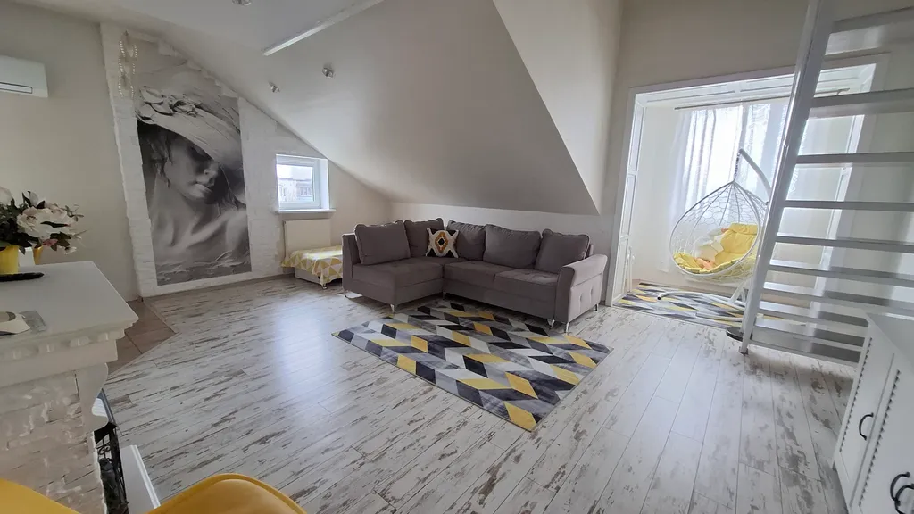 Квартира Квартира Мансарда в сердце Калининграда — Калининград