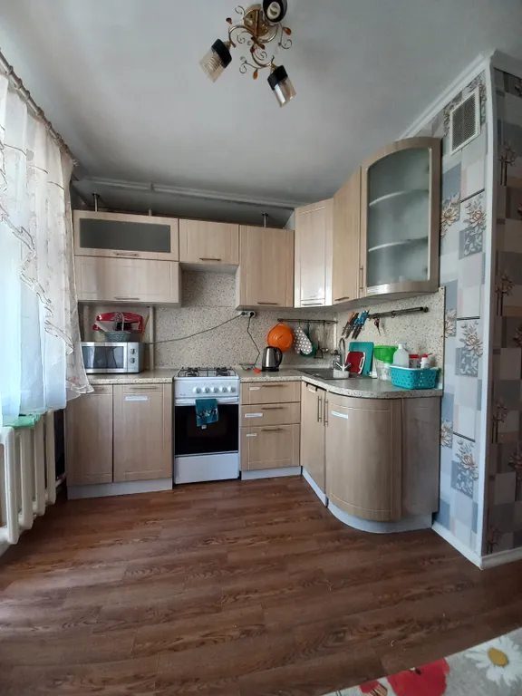 Уютная чистая квартира — аренда посуточно в Псков