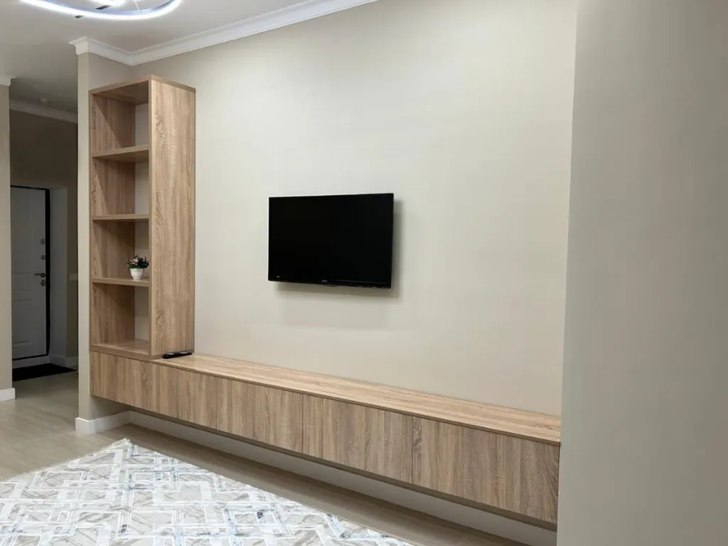 Стильная квартира с балконом в верхней части города