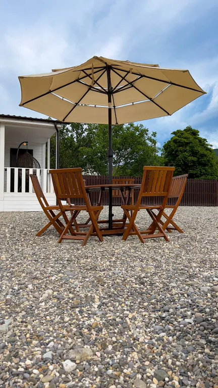 Коттедж Дом с интересным наполнением в Крымской Швейцарии — Орлиное