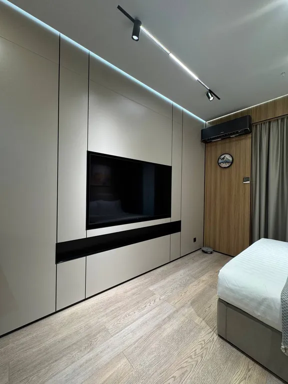 Deluxe studio NRG U-Tower