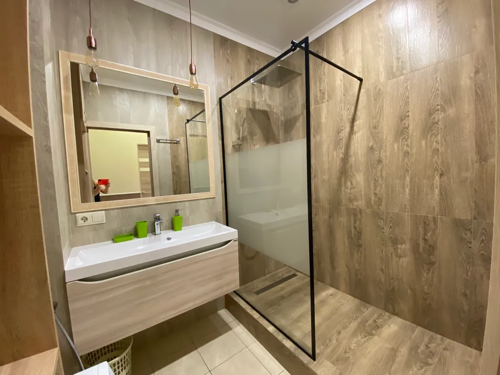 Квартира напротив подъёмника