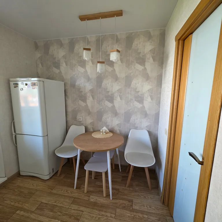 Современная 1-комнатная квартира, недалеко от центра