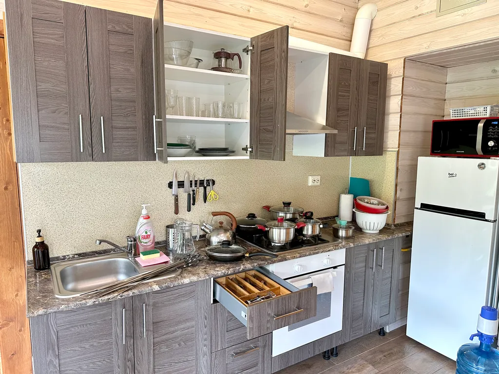 Коттедж с сауной и панорамным остеклением