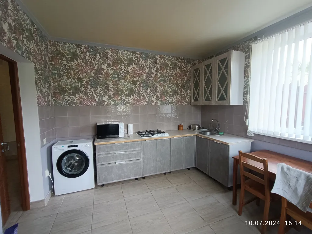 Уютное жильё с кухней и санузлом