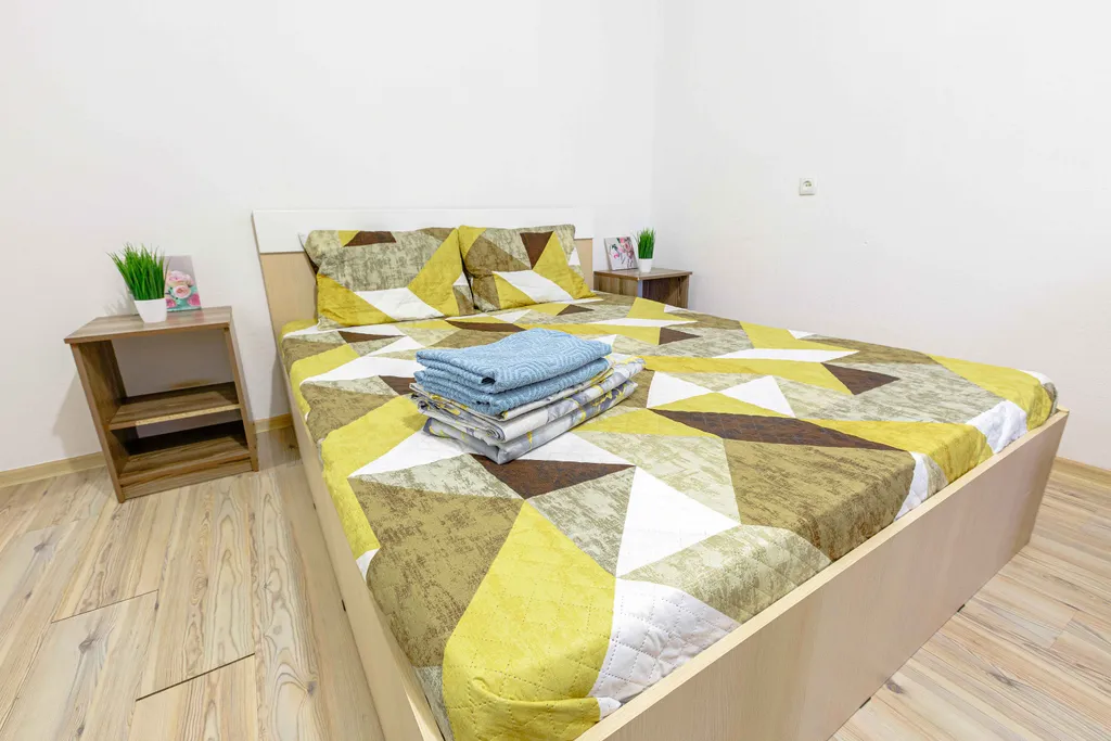 Двухкомнатная квартира в 2-х остановках от парка