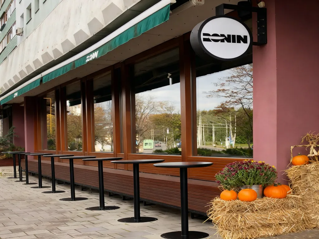 Стильная светлая квартира у Комаровского рынка