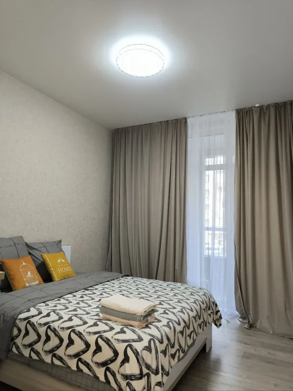 Уютная квартира у планеты