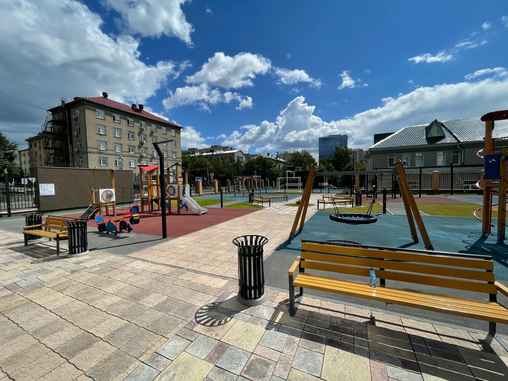 Новая квартира у ЖД вокзала в центре с теплой парковкой