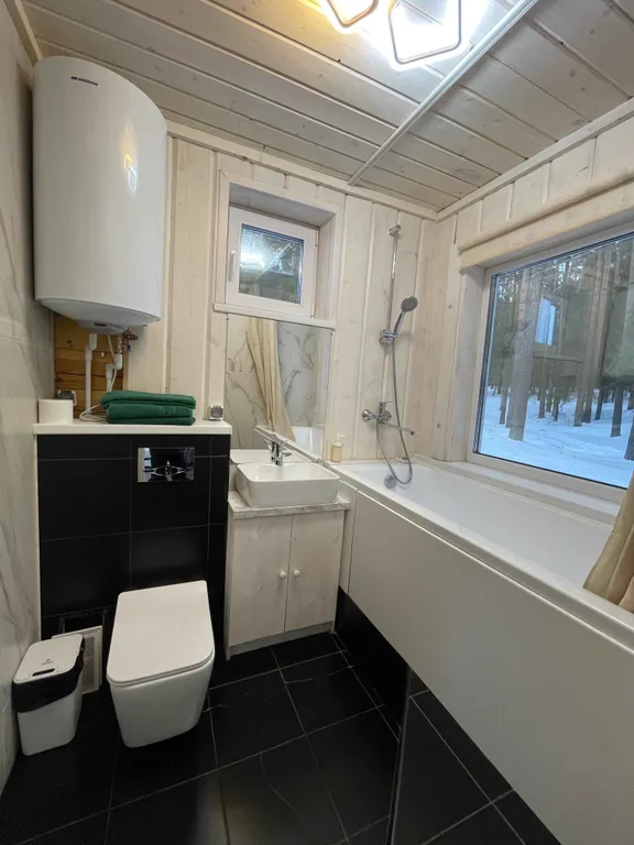 Уютный домик  с видом на Горьковское море