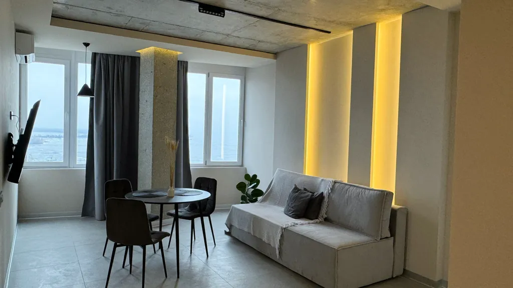 Апартмент с видом на Волгу и мост