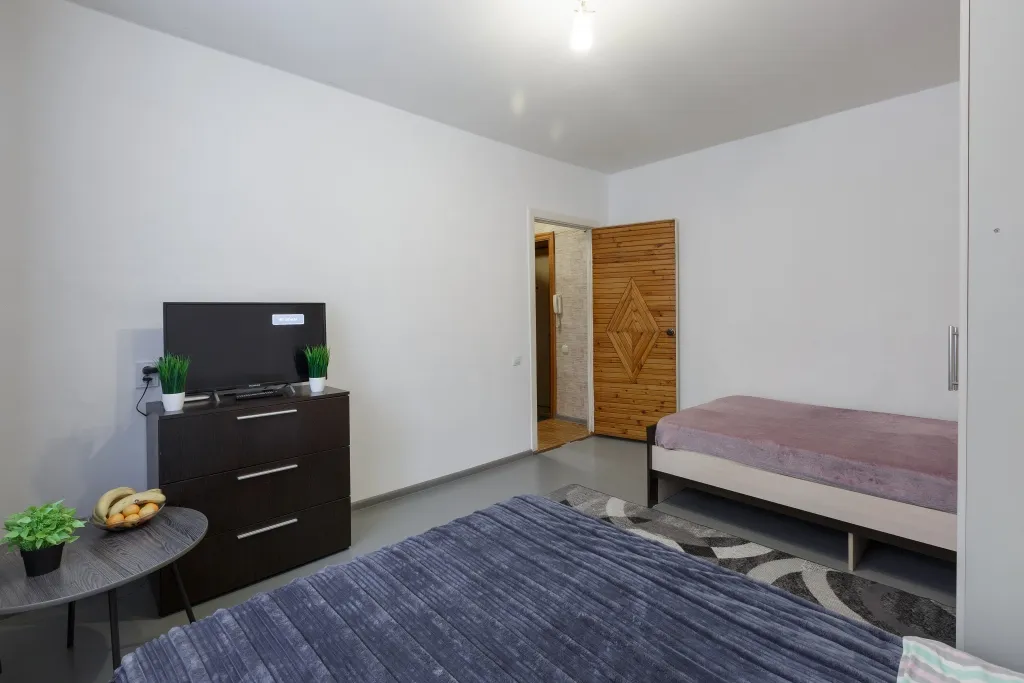 Недорогая 1-комнатная квартира возле БТИ, смоленского архива