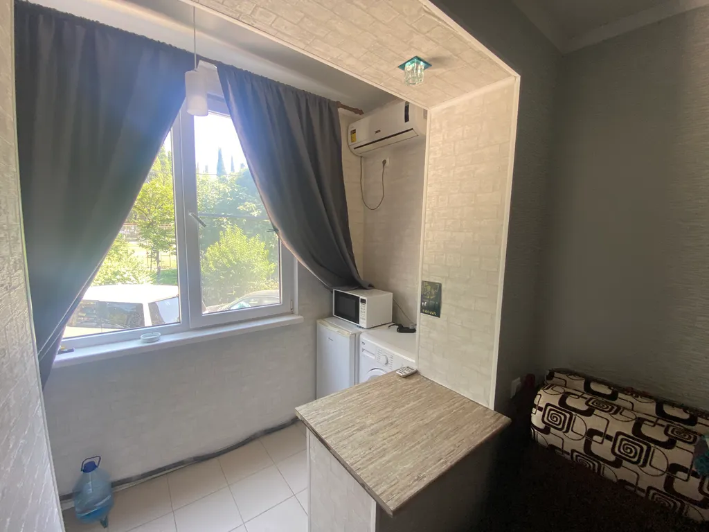 Квартира-студия в центре Нового Афона