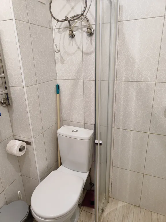 Апартамент с видом на кипарисы