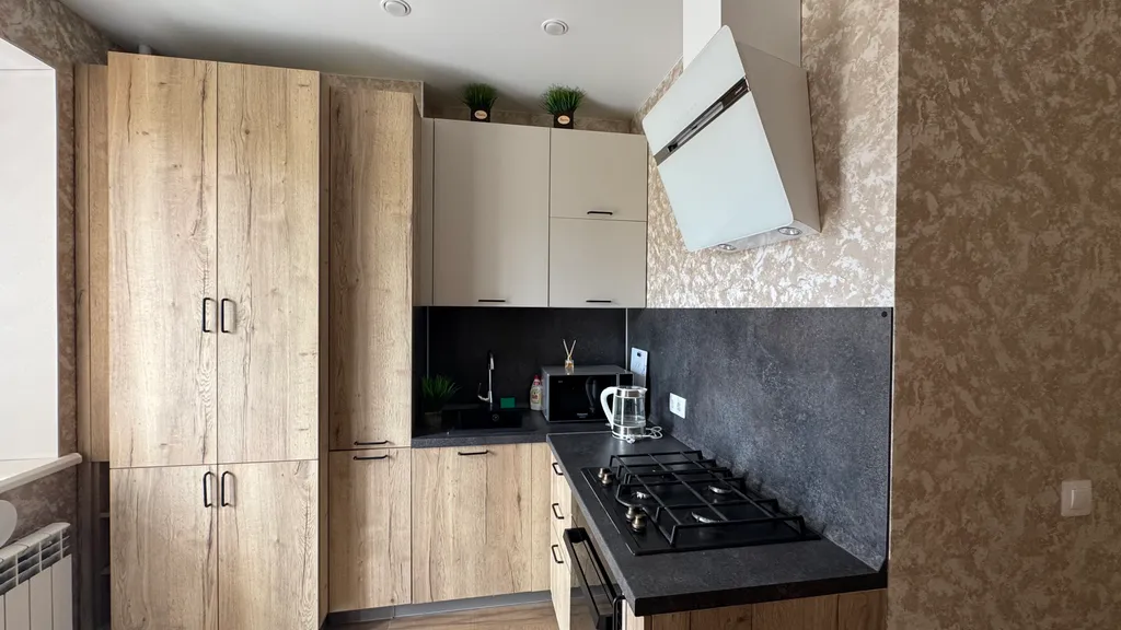 Уютная квартира рядом с парком аттракционов и ж/д вокзалом