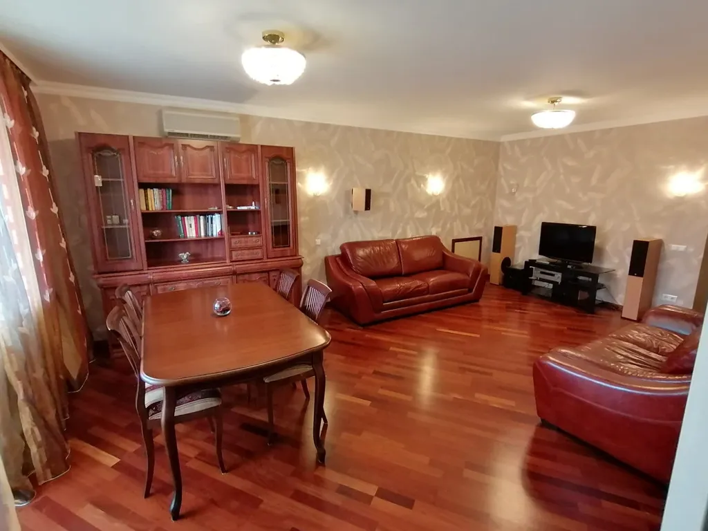 Супер комфортная просторная квартира в районе Барбошиной Поляны