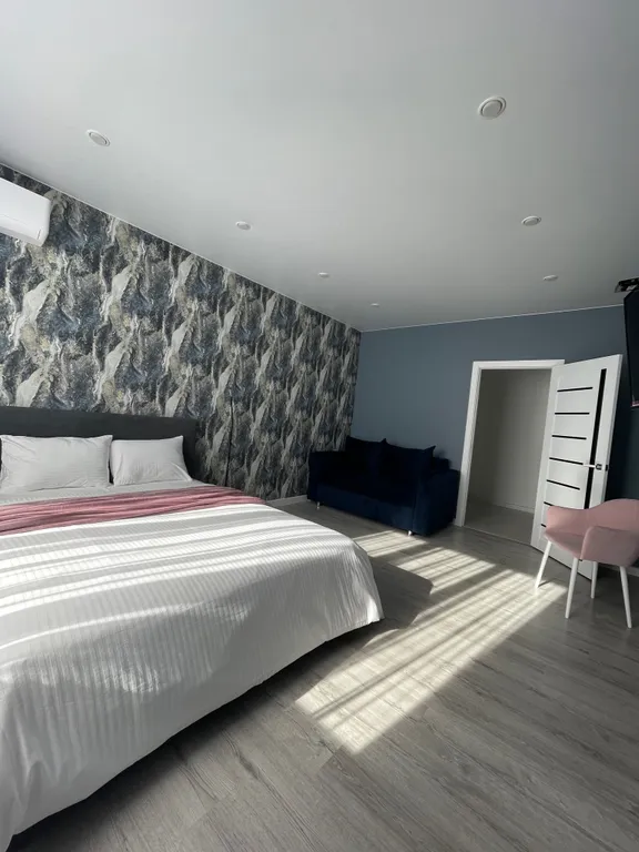 Новая уютная квартира в центре с дизайнерским ремонтом