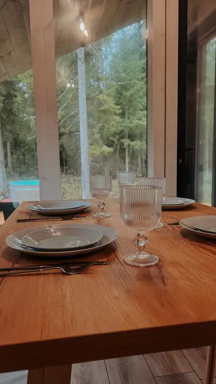 Шале в глэмпинге Лесариум с купелью и мангалом