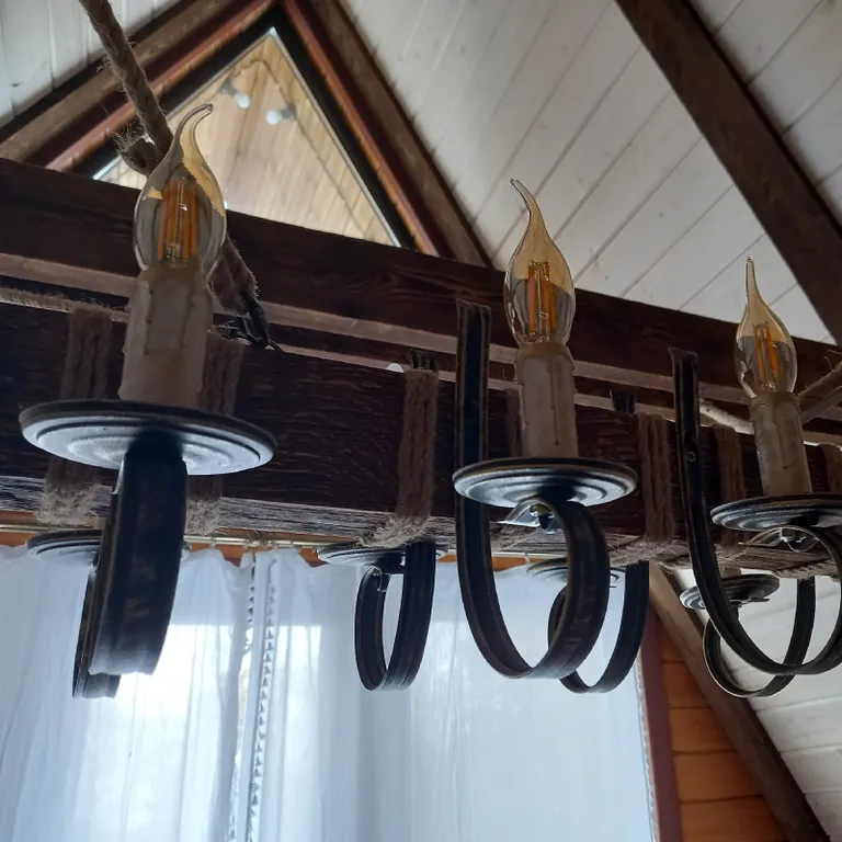 Дом под соснами