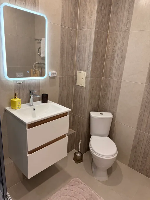 Новая квартира в новом ЖК в центре города с живописными видами из окна