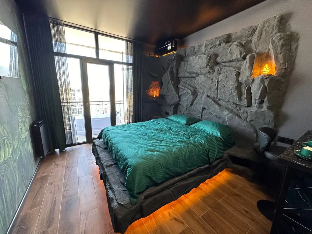 Студия рядом с морем с тропиками и джакузи на балконе