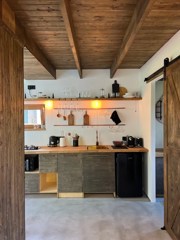 Коттедж Дом с панорамным видом и горячей купелью — Горки (Лопухинское с/п)