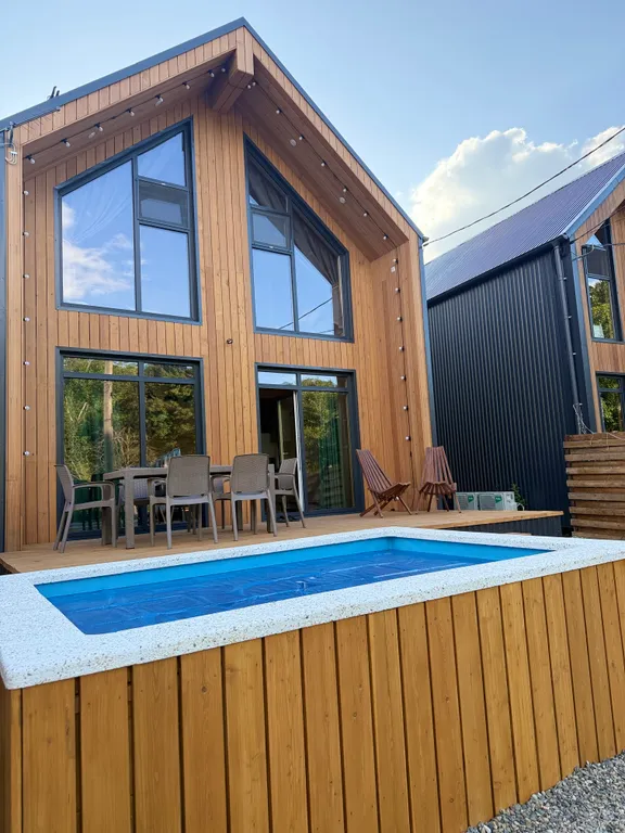 Коттедж Барнхаус с бассейном и видом на реку — аренда посуточно в Каменномостский