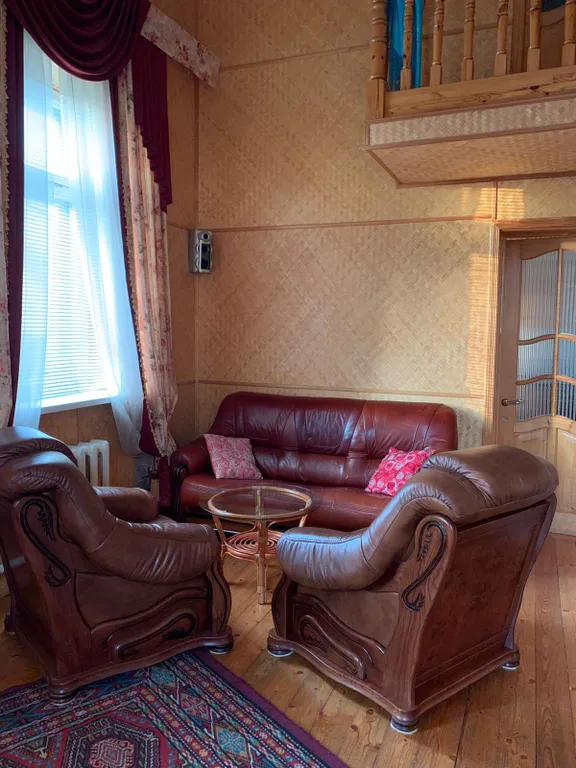 Дом с камином и садом! Две минуты до пляжа!