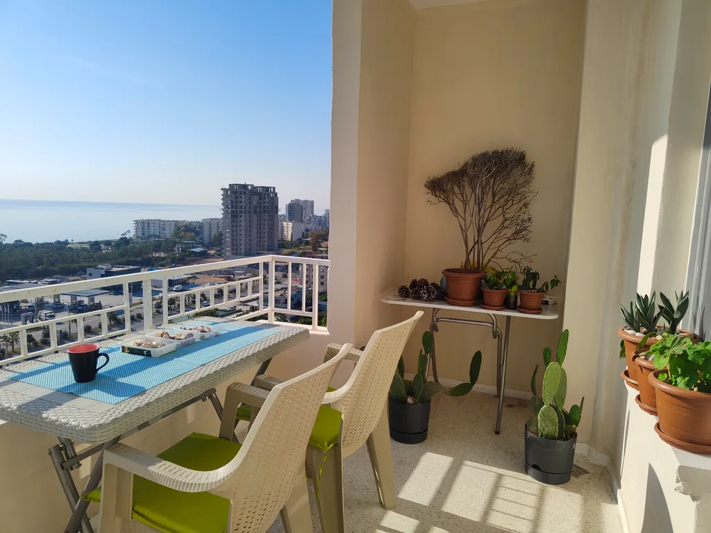 Квартира с видом на море и горы из всех окон