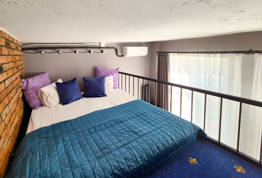 Квартира Двухуровневая двухместная студия — аренда посуточно в Барнаул