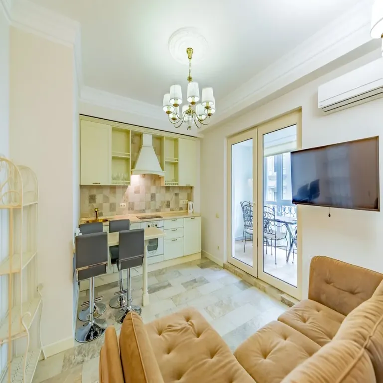 Уютная квартира на первой линии моря