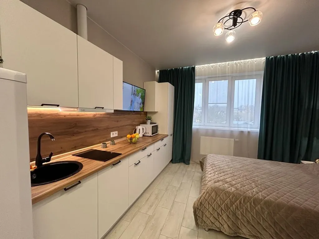 Новая студия с видом на Лавру