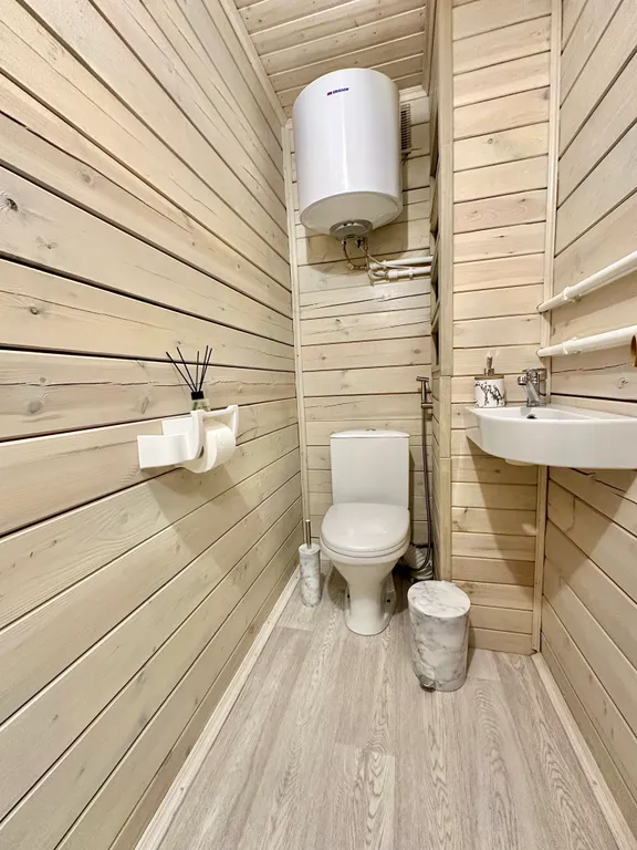 Коттедж Уютный домик в сосновом лесу — Кириши