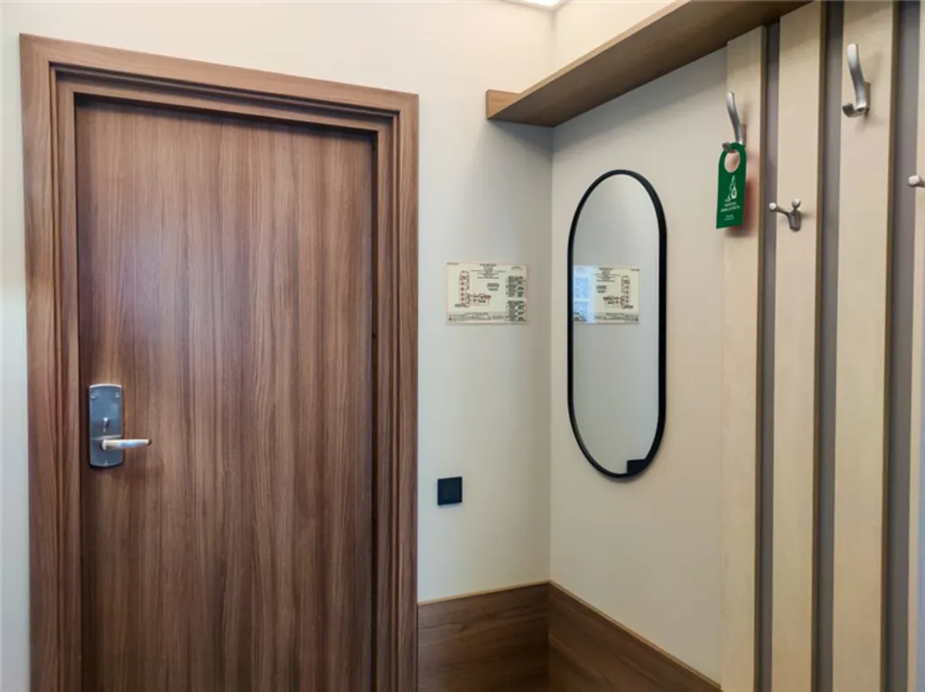 Люкс двухкомнатный с прямым видом на море и балконом (Корп.В)