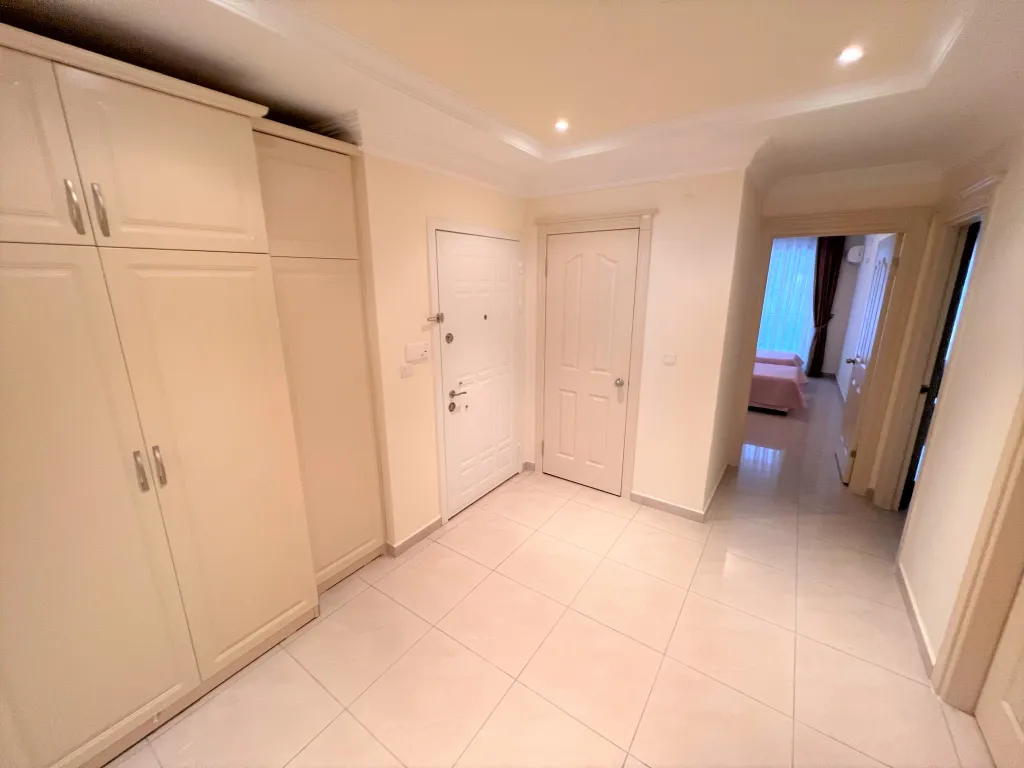 Аланья, просторная квартира с видом на море и горы, пляж - 5 минут